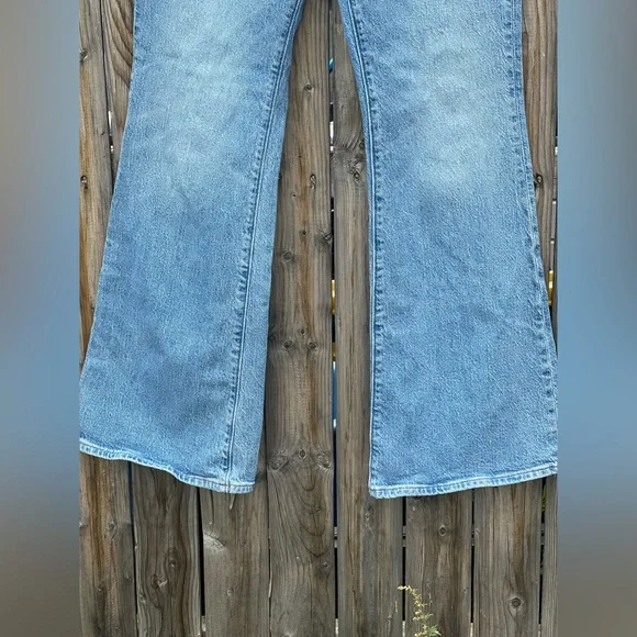 Madewell The Perfect Vintage Flare Jeans - Picture 7 of 16